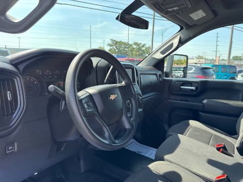 Used 2023 Chevrolet Silverado 2500 W/T w/ WT Convenience Package AWD/4WD image 18