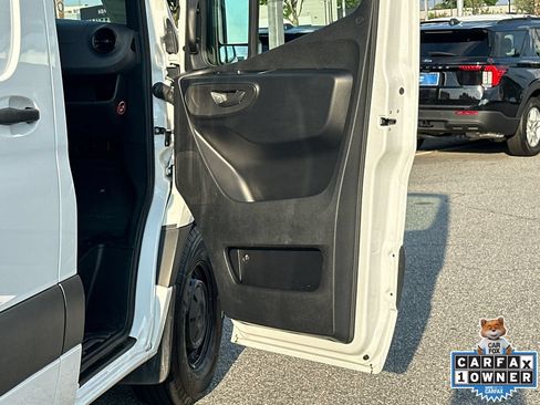 Used 2025 Mercedes-Benz Sprinter 2500 image 15