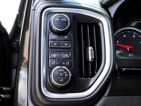 Used 2020 Chevrolet Silverado 3500 LTZ w/ LTZ Premium Package AWD/4WD image 20