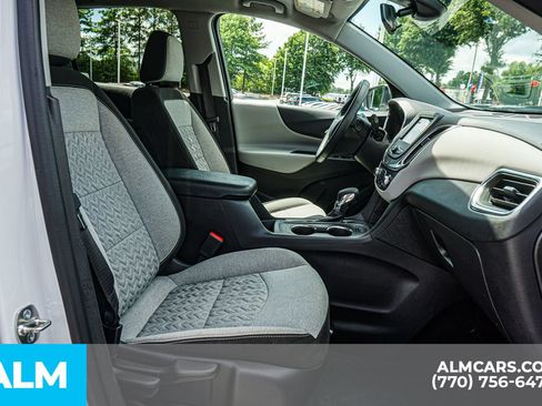 Used 2024 Chevrolet Equinox LT FWD image 23