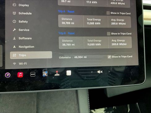 Used 2021 Tesla Model Y Long Range AWD/4WD image 13