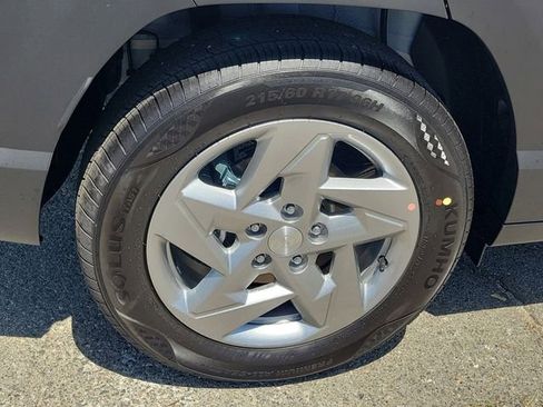 New 2026 Hyundai Kona SE FWD image 28