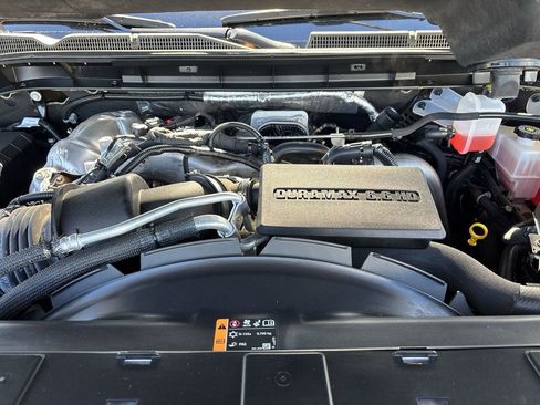 Used 2024 GMC Sierra 2500 SLT image 29