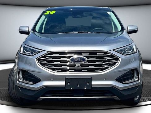 Used 2024 Ford Edge Titanium w/ Equipment Group 301A AWD/4WD image 2