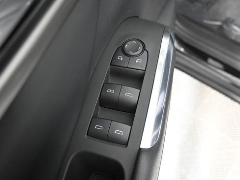 Used 2025 Chevrolet Traverse LT w/ Sun and Wheel Package image 20