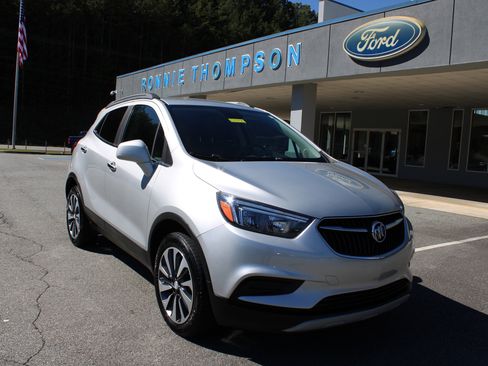 Used 2021 Buick Encore Preferred image 1