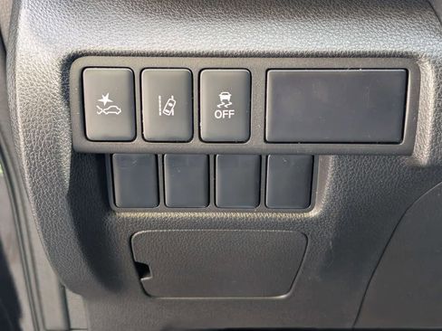 Used 2024 Mitsubishi Eclipse Cross LE AWD/4WD image 17