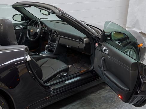 Used 2011 Porsche 911 Carrera 4S AWD/4WD image 81