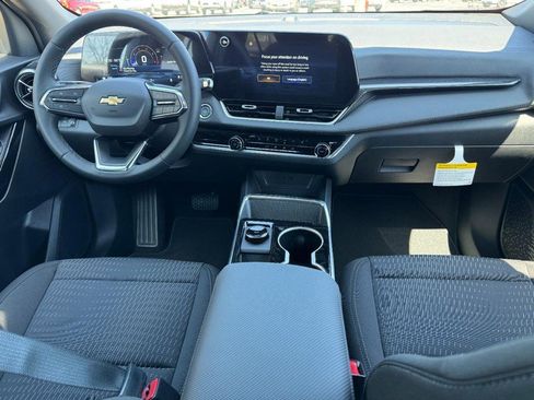 New 2026 Chevrolet Equinox LT image 7