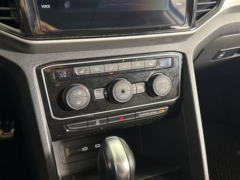 Used 2023 Volkswagen Atlas SEL R-Line AWD/4WD image 38