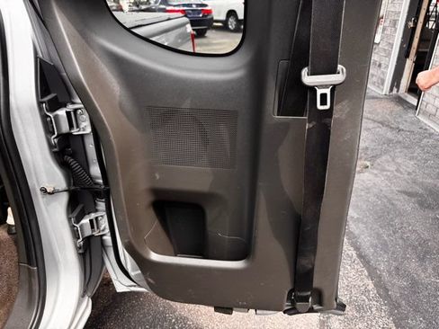 Used 2017 Nissan Frontier S RWD image 16