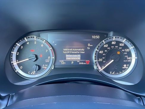 Used 2025 Toyota Highlander XLE image 24