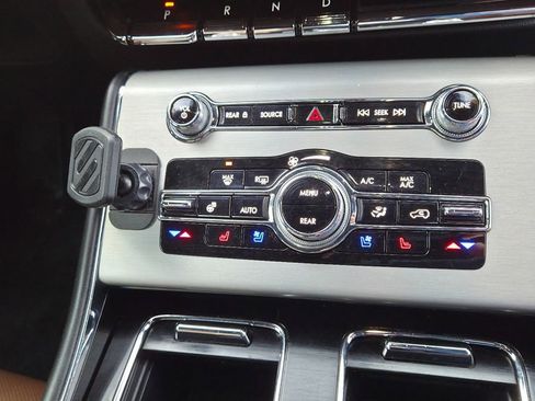 Used 2021 Lincoln Aviator Reserve w/ Equipment Group 201A image 19