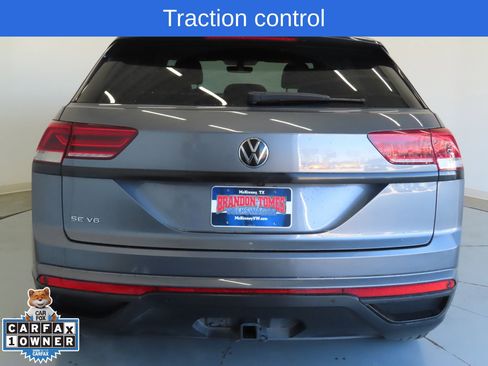 Used 2020 Volkswagen Atlas Cross Sport SE w/ Towing Package image 5