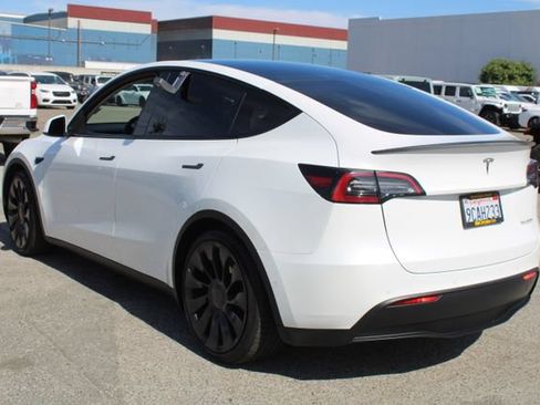 Used 2022 Tesla Model Y Performance AWD/4WD image 6