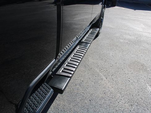 Used 2022 Chevrolet Silverado 2500 LT w/ Convenience Package image 12