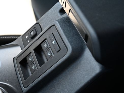 Used 2021 Ford Bronco First Edition AWD/4WD image 24