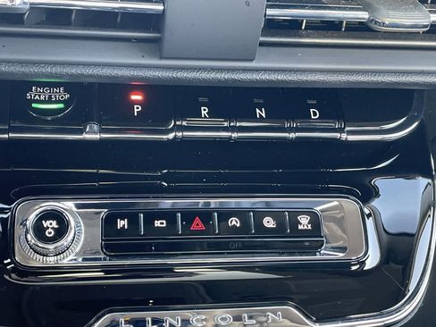 Used 2023 Lincoln Corsair Reserve w/ Equipment Group 201A image 31