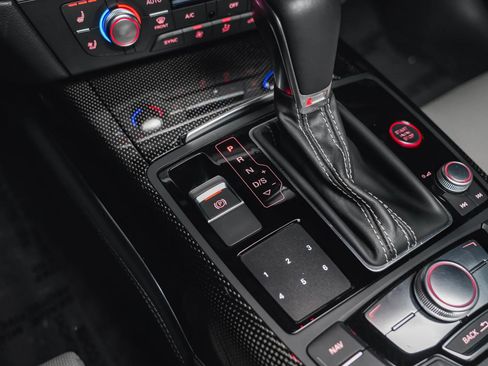 Used 2018 Audi S6 Premium Plus image 55