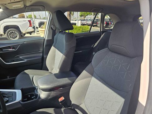 Certified 2025 Toyota RAV4 XLE AWD/4WD image 21