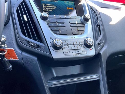 Used 2016 Chevrolet Equinox LTZ w/ Enhanced Convenience Package image 31