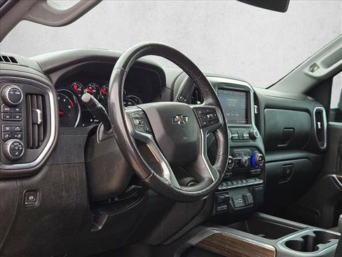 Used 2022 Chevrolet Silverado 2500 LT w/ Midnight Edition AWD/4WD image 8
