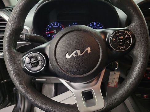 Used 2022 Kia Soul LX w/ Technology Package image 17