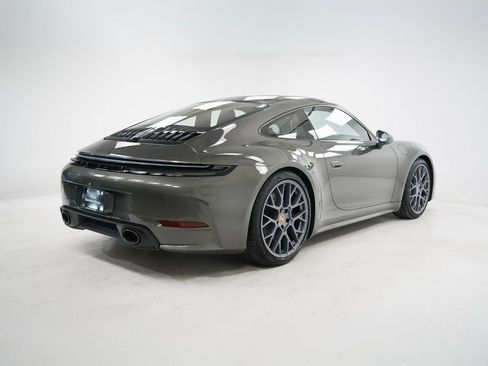 New 2026 Porsche 911 Carrera T image 10