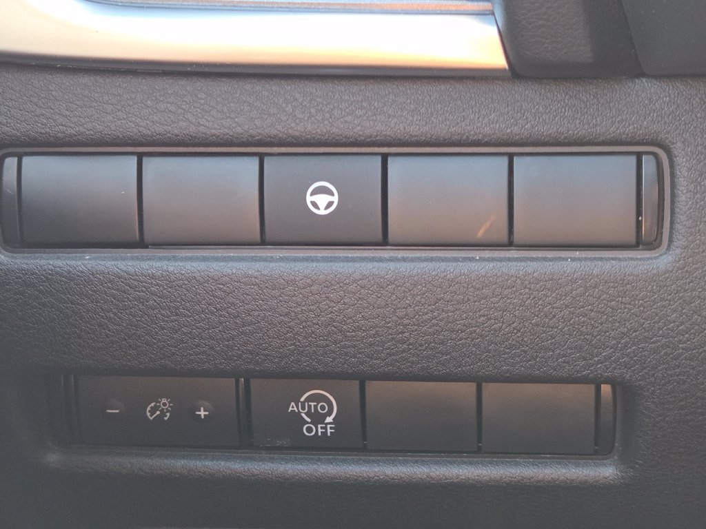 Certified 2023 Nissan Rogue SV AWD/4WD image 9