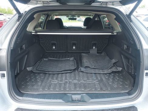 Used 2021 Subaru Outback Premium AWD/4WD image 32