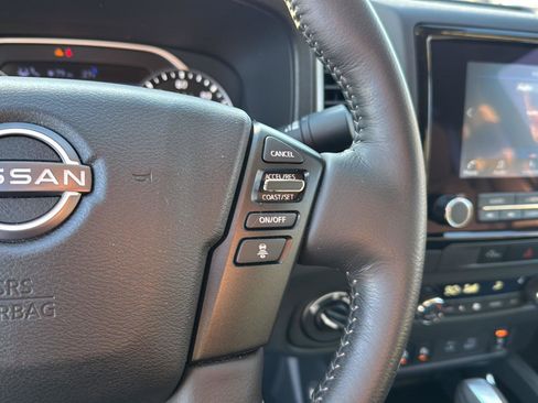 Used 2024 Nissan Frontier SV w/ SV Convenience Package image 21