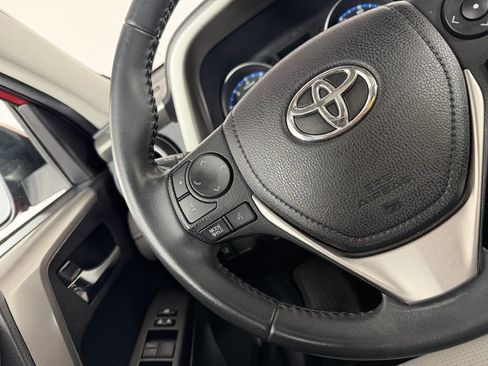 Used 2017 Toyota RAV4 XLE AWD/4WD image 27