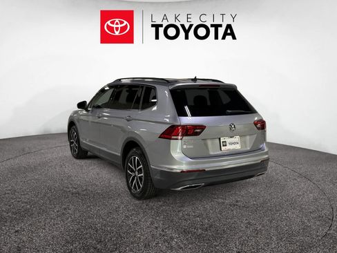Used 2021 Volkswagen Tiguan SE image 5