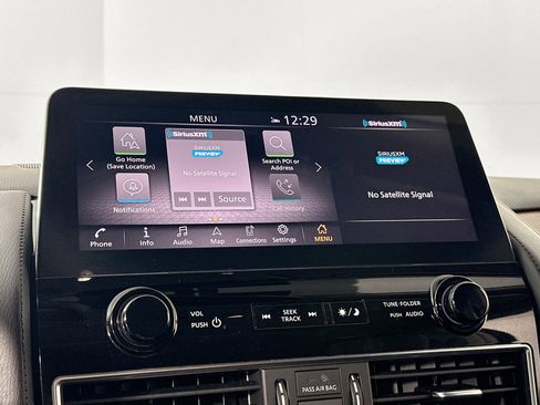 Used 2024 Nissan Armada SL image 15