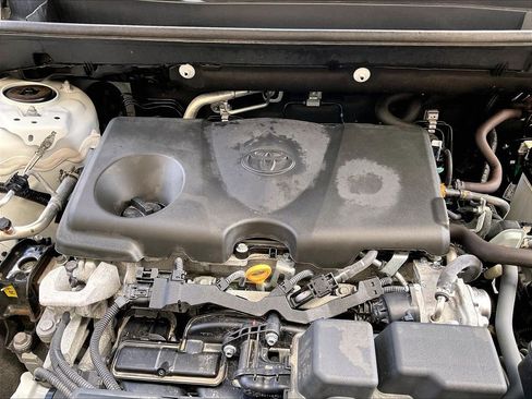 Certified 2025 Toyota RAV4 LE AWD/4WD image 34