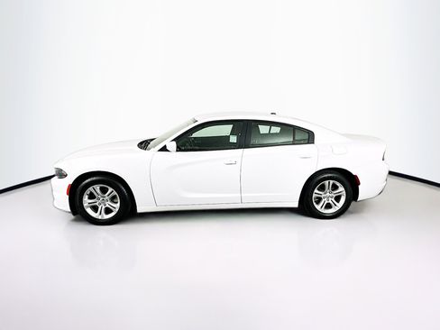 Used 2021 Dodge Charger SXT w/ Cold Weather Package image 4