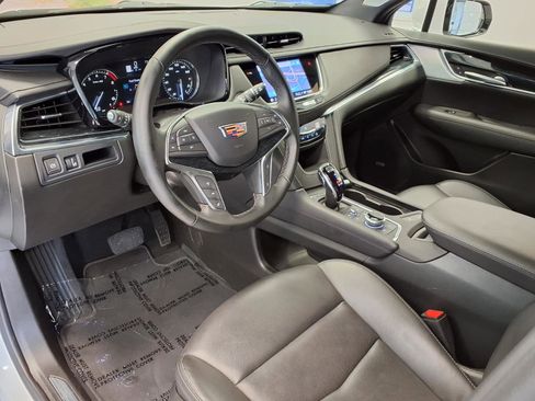 Certified 2025 Cadillac XT5 Premium Luxury AWD/4WD image 19