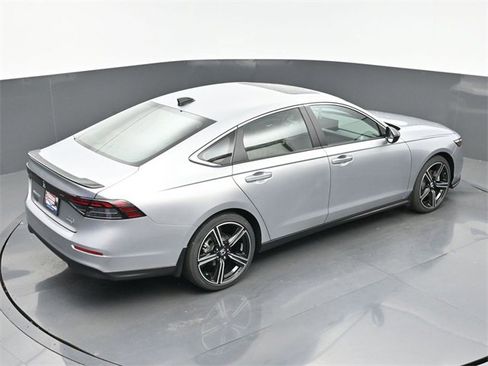 Certified 2025 Honda Accord Sport image 33