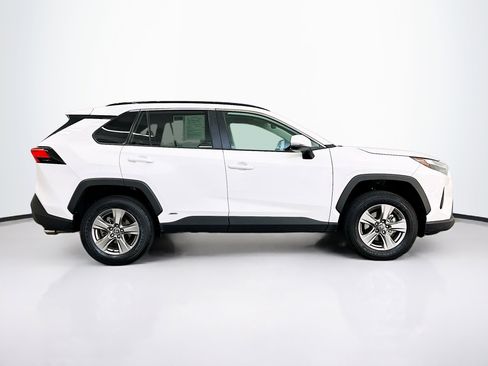Used 2025 Toyota RAV4 XLE image 10