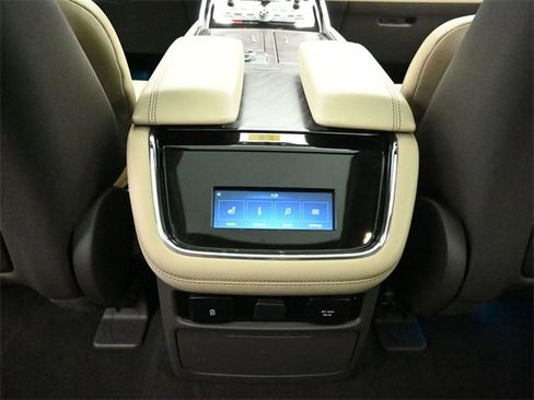 Used 2022 Lincoln Navigator Reserve image 22