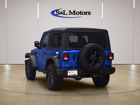 Used 2022 Jeep Wrangler Sport AWD/4WD image 6