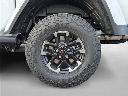 New 2026 Jeep Gladiator Rubicon image 9