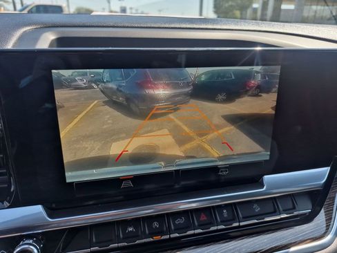 Certified 2023 GMC Sierra 1500 Elevation w/ LPO, Elevation Black Package AWD/4WD image 19