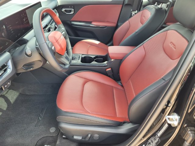 New 2026 Kia K4 GT-Line w/ GT-Line Premium Package FWD image 8