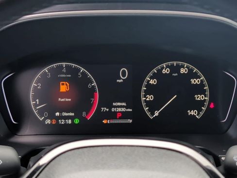 Used 2025 Honda Pilot Touring image 17