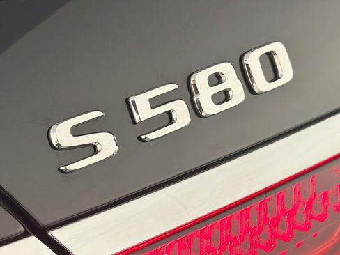 Certified 2023 Mercedes-Benz S 580 4MATIC Sedan image 10