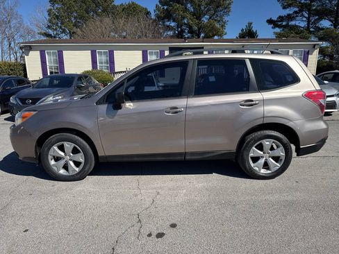 Used 2015 Subaru Forester 2.5i w/ Alloy Wheel Package AWD/4WD image 9