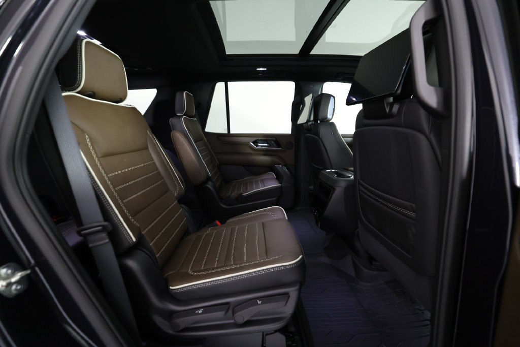 Used 2026 GMC Yukon Denali Ultimate AWD/4WD image 11