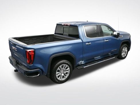 Used 2024 GMC Sierra 1500 Denali w/ Technology Package AWD/4WD image 19
