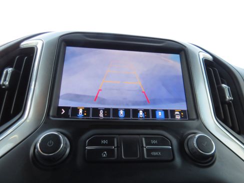 Certified 2022 Chevrolet Silverado 2500 LTZ w/ LTZ Premium Package AWD/4WD image 29